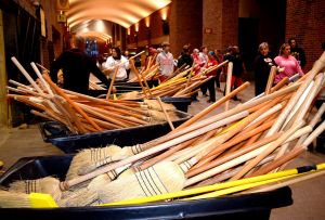 KinnickBrooms2