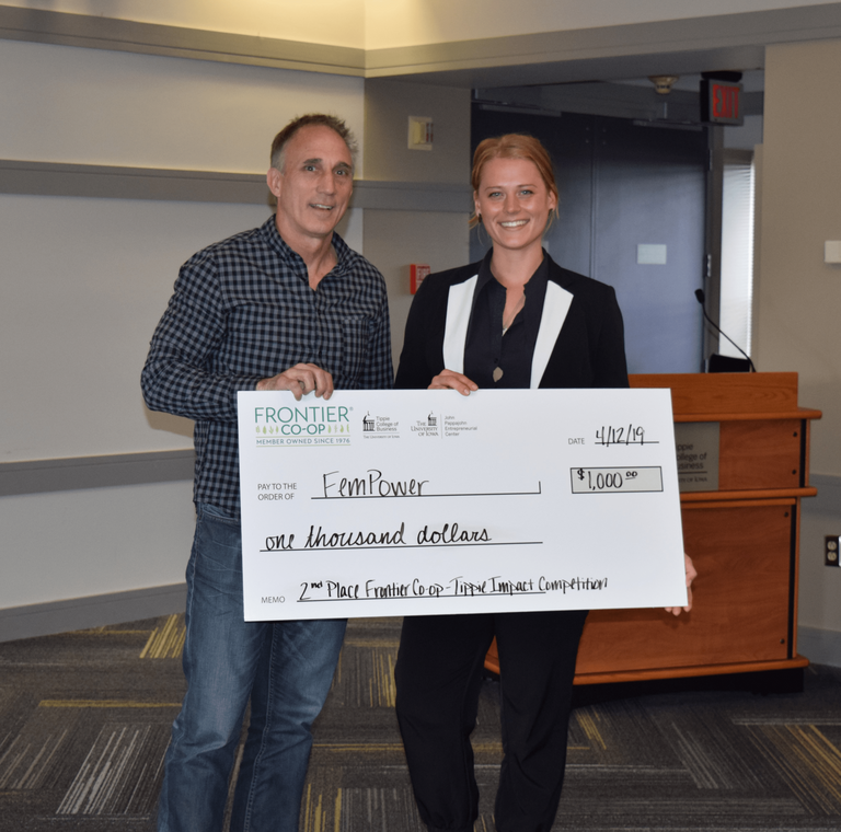 UI students win cash prizes at the 2019 Frontier Co-op - Tippie Impact Competition