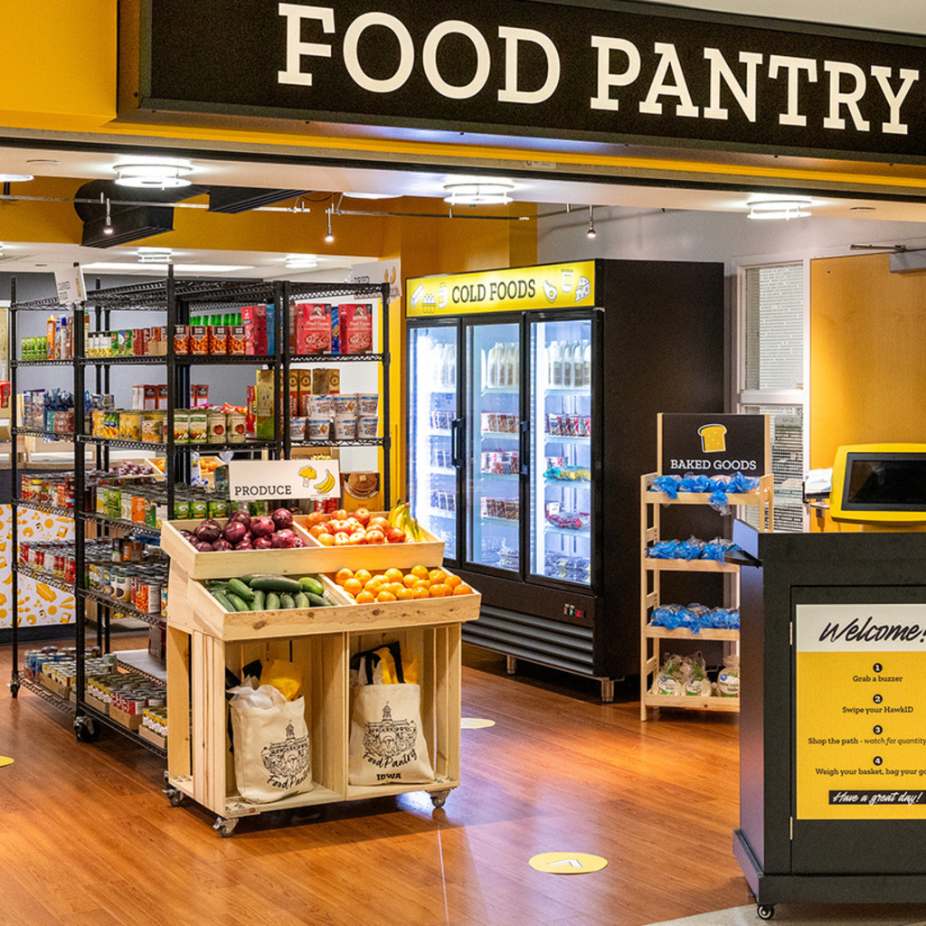 Looking into the Food Pantry at Iowa from the IMU hallway