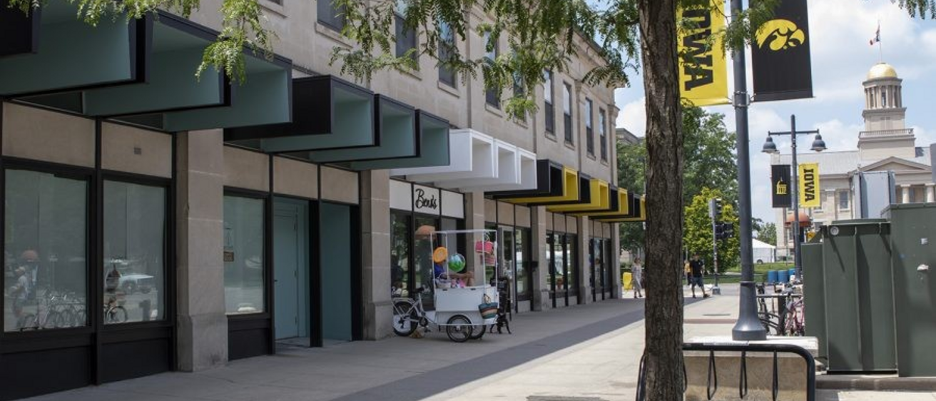 Organic Smoothies, Juices to Smooth the Way to Downtown