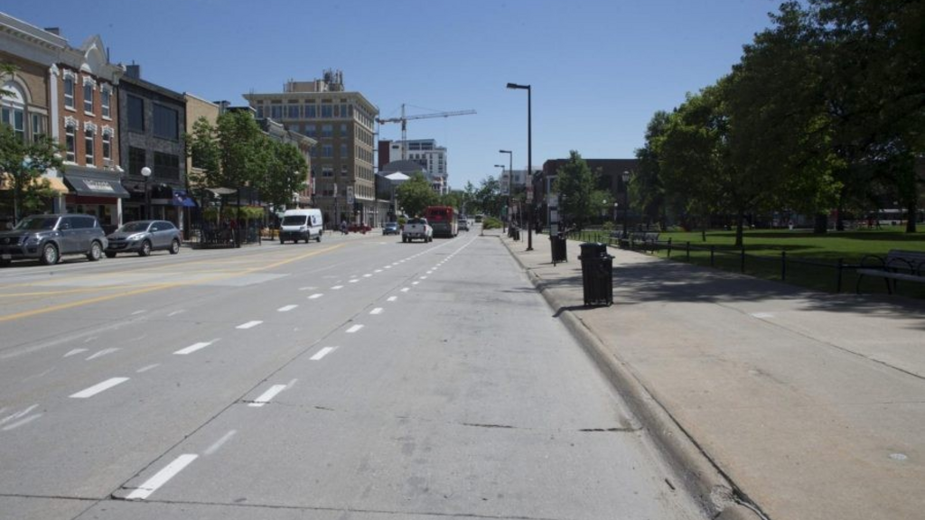 New bike lanes improve commute to University of Iowa campus